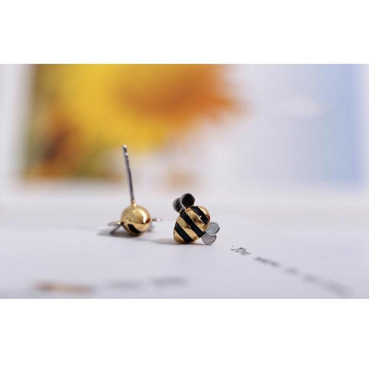 LIMITED EDITION STERLING SILVER BEE NECKLACE