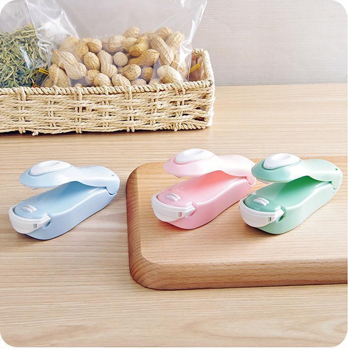 50％OFF🎉Buy 1 Get 1 Free  >> Mini Portable Heat Sealer